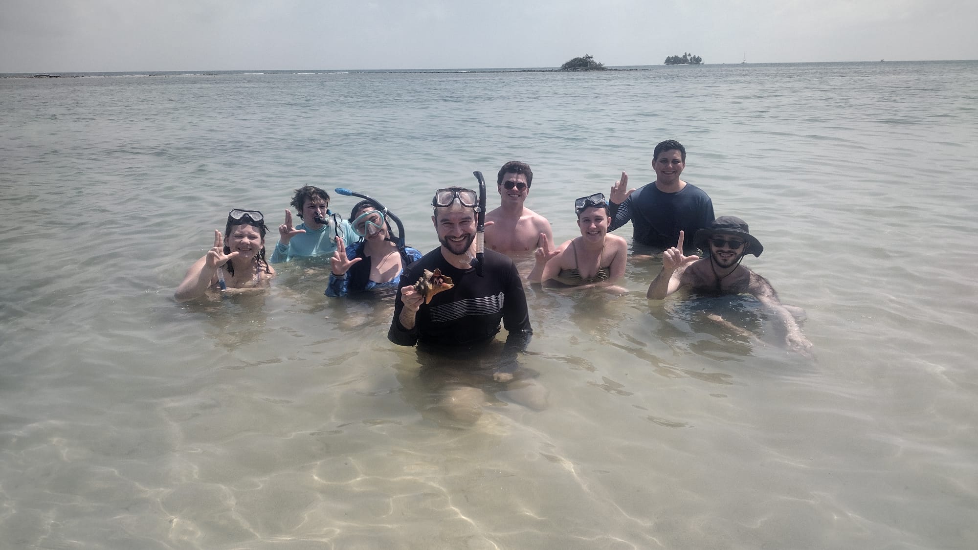 Biology Beyond the Classroom: Belize Study Abroad Course Offers Hands-On Experience