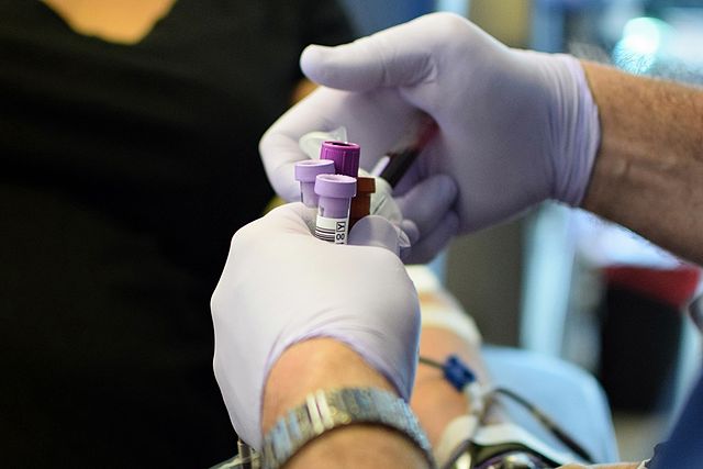 Powdered blood research aims to store donated blood longer