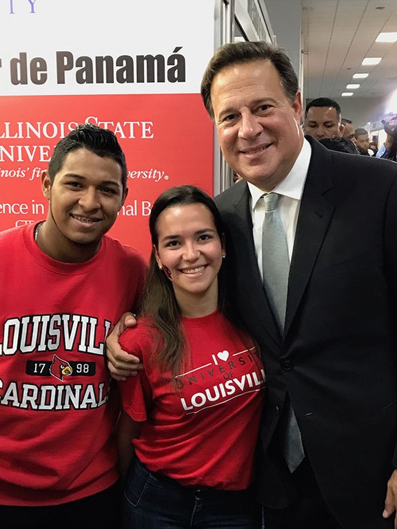 UofL students meet Panama President Juan Carlos Varela at a recruiting fair.