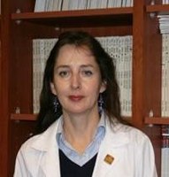 Photograph of Assistant Professor and Scientific Director of UofL's VCA Program, Dr. Christina Kaufman