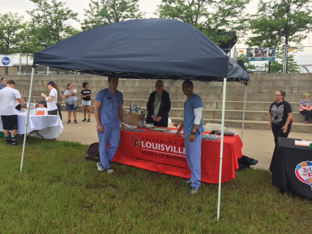 Students, faculty take part in Kentucky Derby Festival event for the community