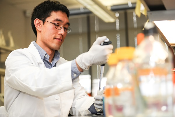 UofL D.M.D./Ph.D. student Jae Lee awarded four-year grant from National Institutes of Health