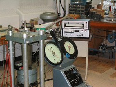 004.jpg 200MPa Pressure Liquid Medium Rig,  Close-Up View