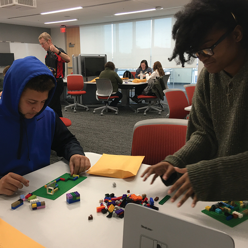 Students participate in a Speed School FYI fall 2019 seminar section.