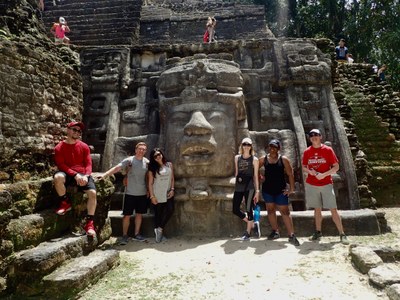 UofL students in Belize
