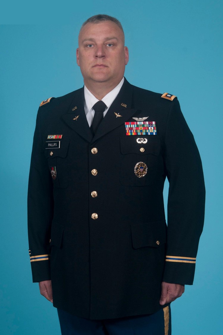 Center welcomes new U.S. Army War College Fellow, Army soldiers