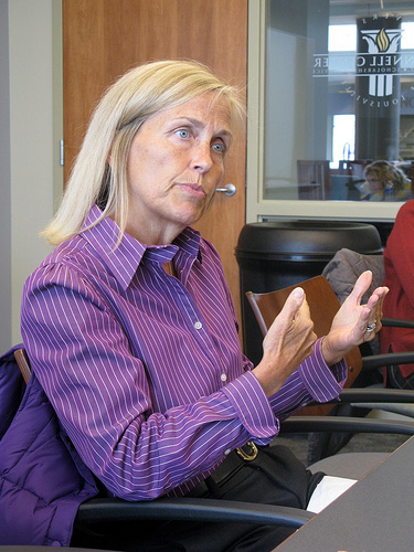 Gretchen Morgenson visits McConnell Scholars 