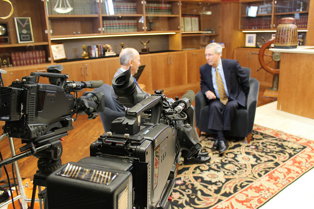KET's Goodman interviews McConnell in Center's archives 