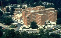 Full size smart glasses at nursing home — School of Medicine University of  Louisville