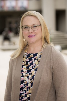 Amy Holthouser MD