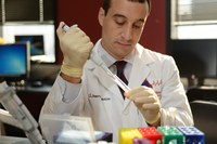 DeFilippis receives grant to test biomarker that may predict heart disease in women