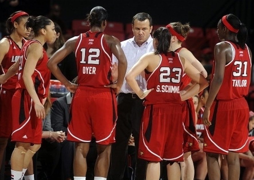 Final Four coach Walz will walk The Julep Ball red carpet