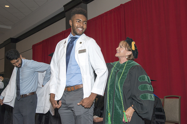 Future doctors receive their first white coat at UofL