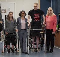 Technology, along with therapy, helps individuals with chronic spinal cord injuries voluntarily take steps