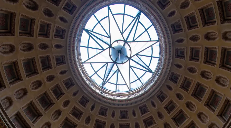 Portrait of the compass rose in the dome of Grawemeyer Hall