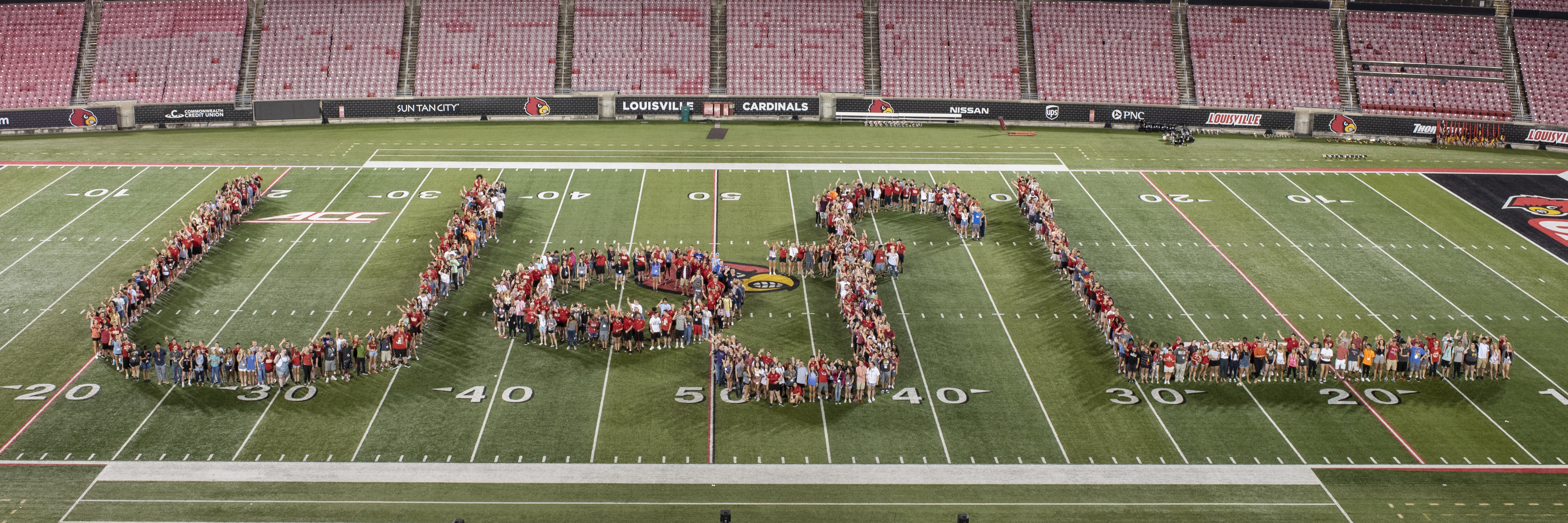 Students at cardinal staduim