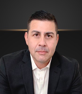 Carlos Torres Photo