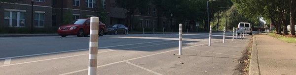 New Deliniator Posts on 4th Street at UofL (Aug2017)
