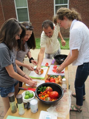 Salsa Workshop at Garden Commons 8-26-15