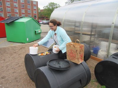 Compost Your Own at Garden Commons!